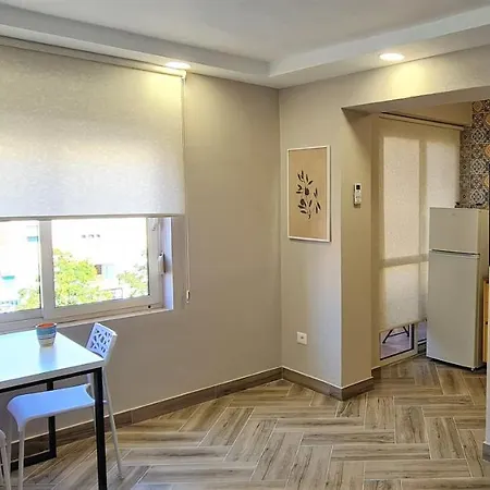 2v1 - 21 Dhjetori Sg Apartmán Tirana
