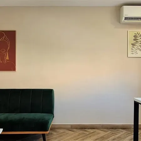 2v1 - 21 Dhjetori Sg Apartment