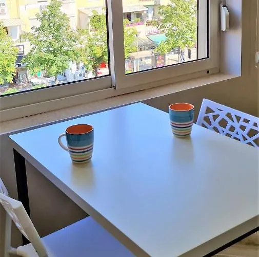 Lägenhet 2v1 - 21 Dhjetori Sg Tirana