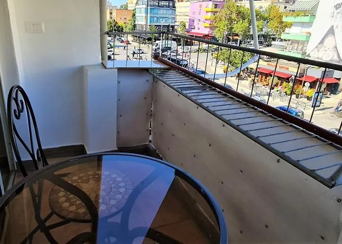 Lägenhet 2v1 - 21 Dhjetori Sg Tirana